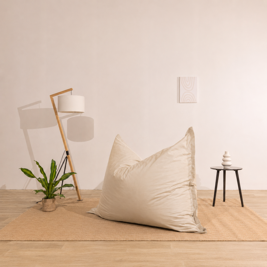 Pouf extérieur 140x180 cm utilisé en position verticale, en intérieur.
