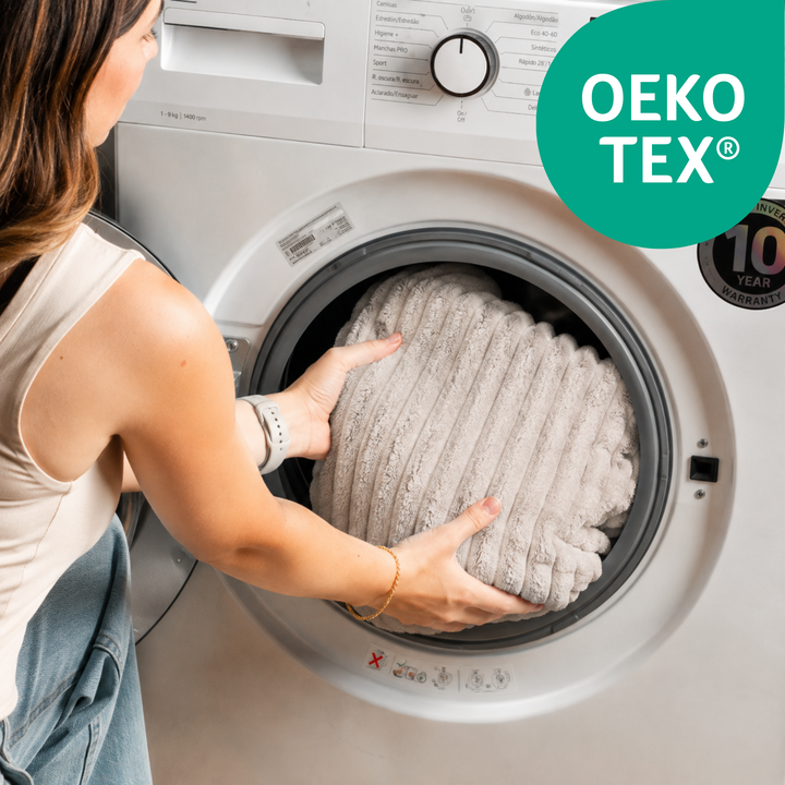 Housse amovible lavable en machine, label Oeko-Tex visible